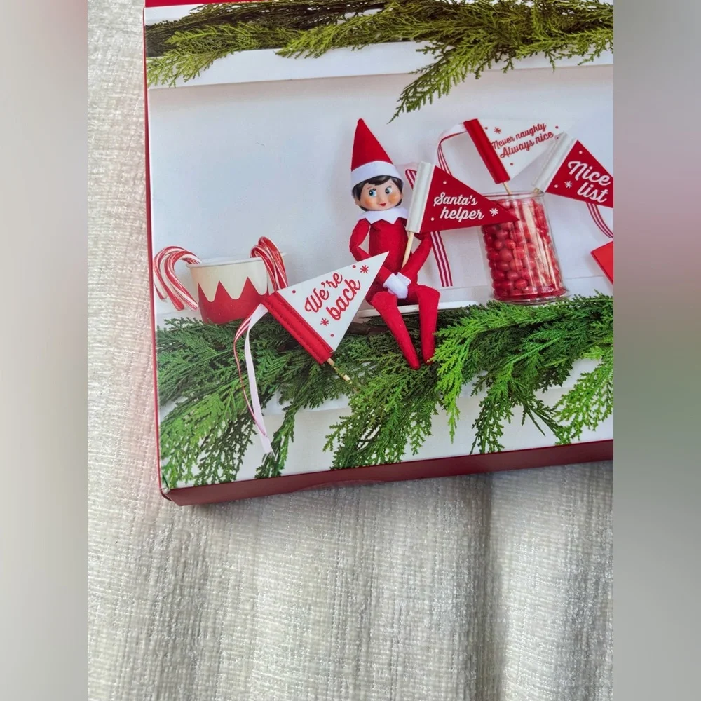 NWT Set of Elf Mini Felt Pennant Flags by My Mind's Eye.